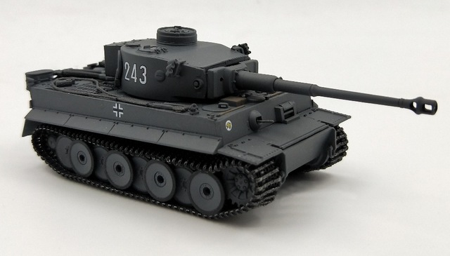 Tiger tank model painting